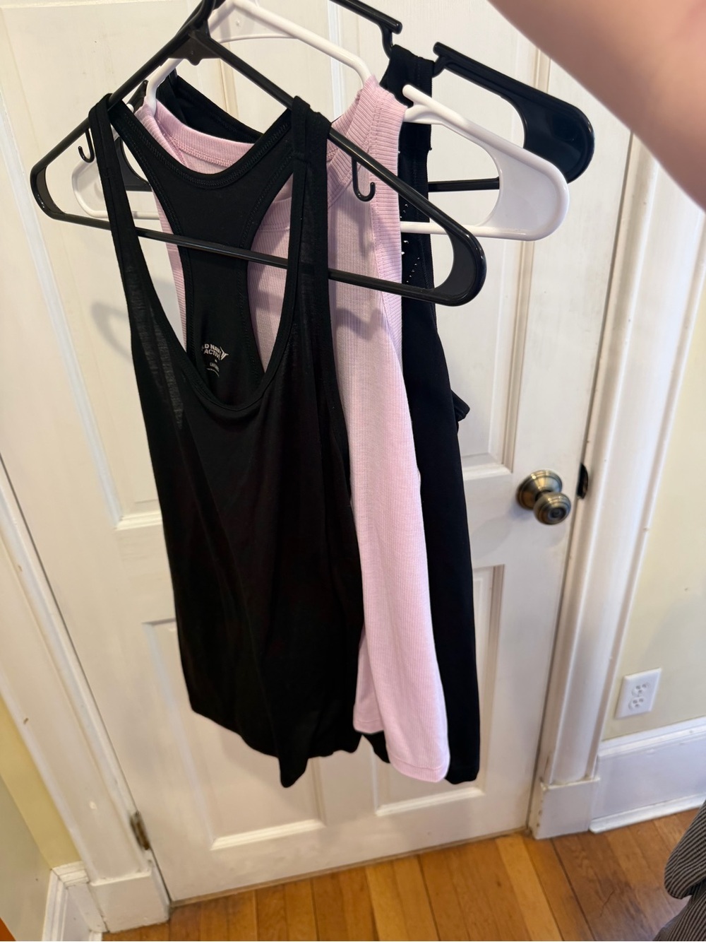 Set of 3 Medium Athletic Tank Tops- Black & Pink- Old Navy & All In Motion